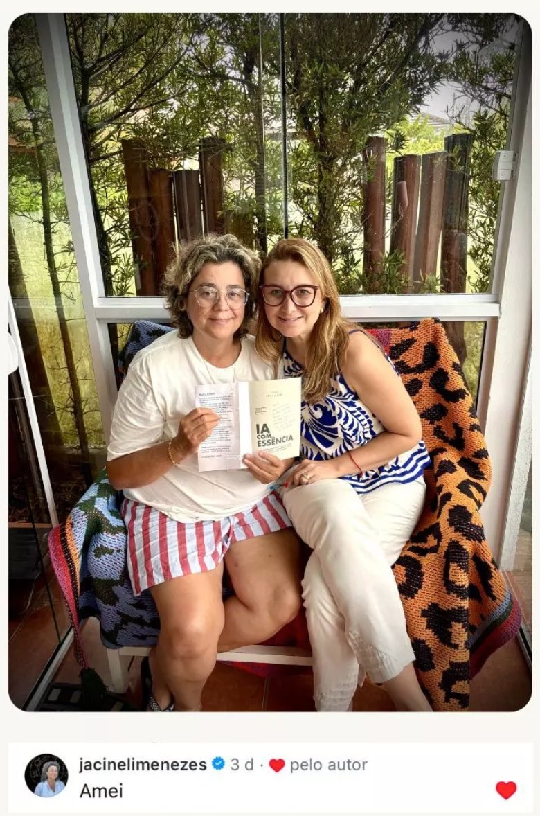 Leitoras com o livro Marca com Essência